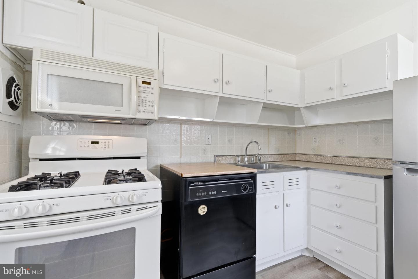 608 Benton Lane photo 10