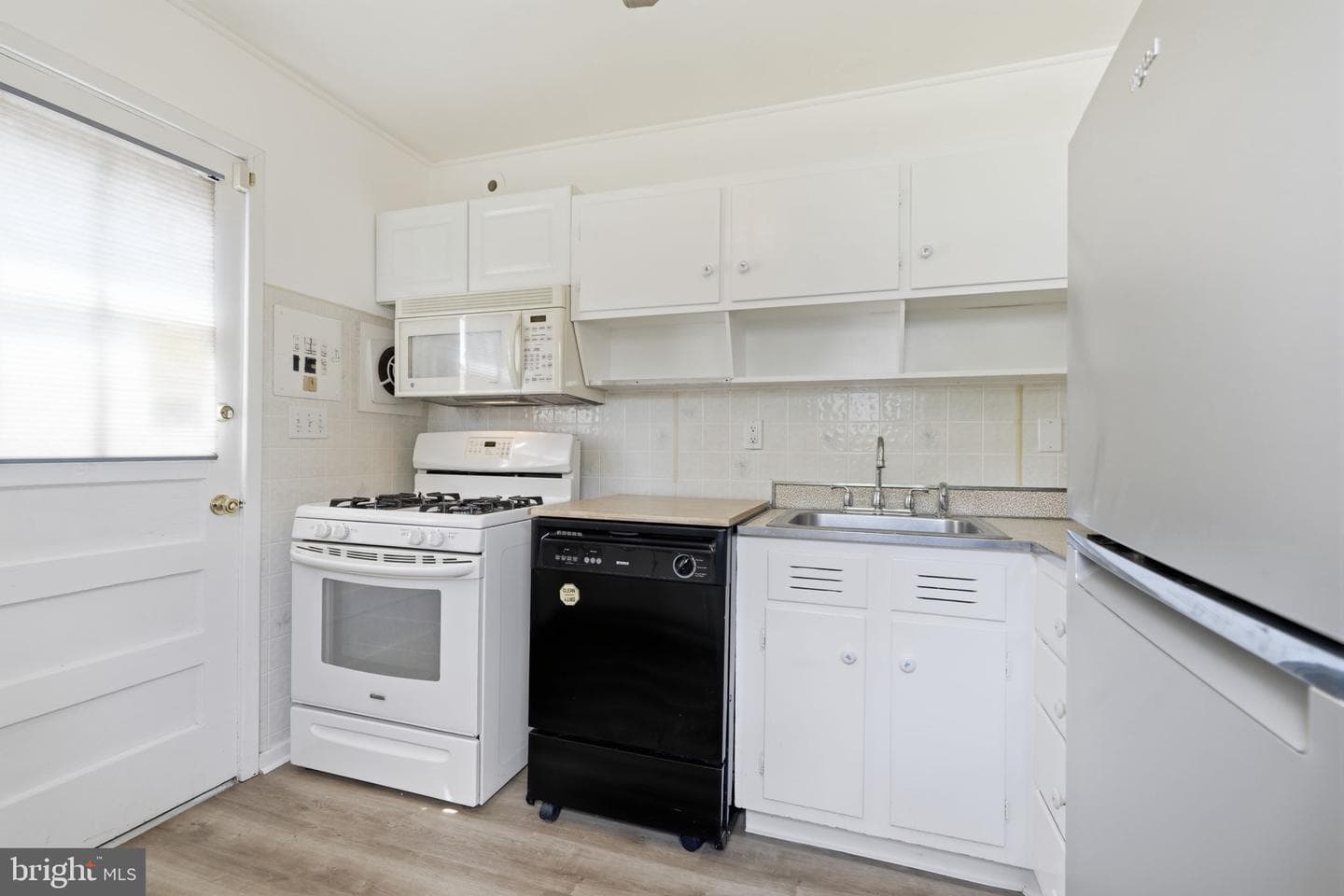 608 Benton Lane photo 9