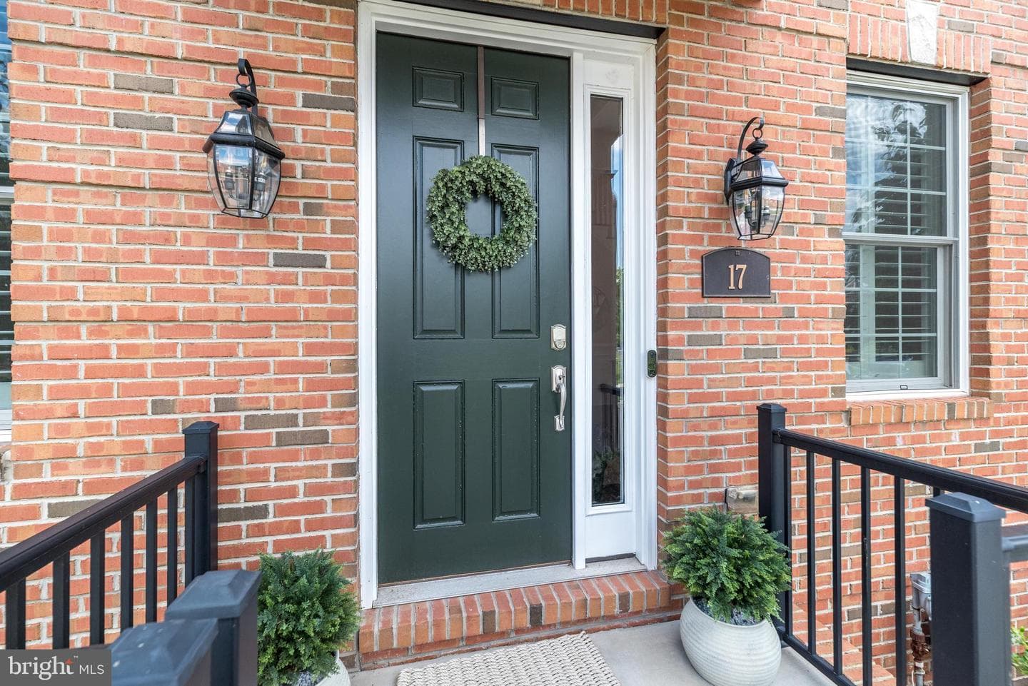 17 Creekview Lane, Yardley