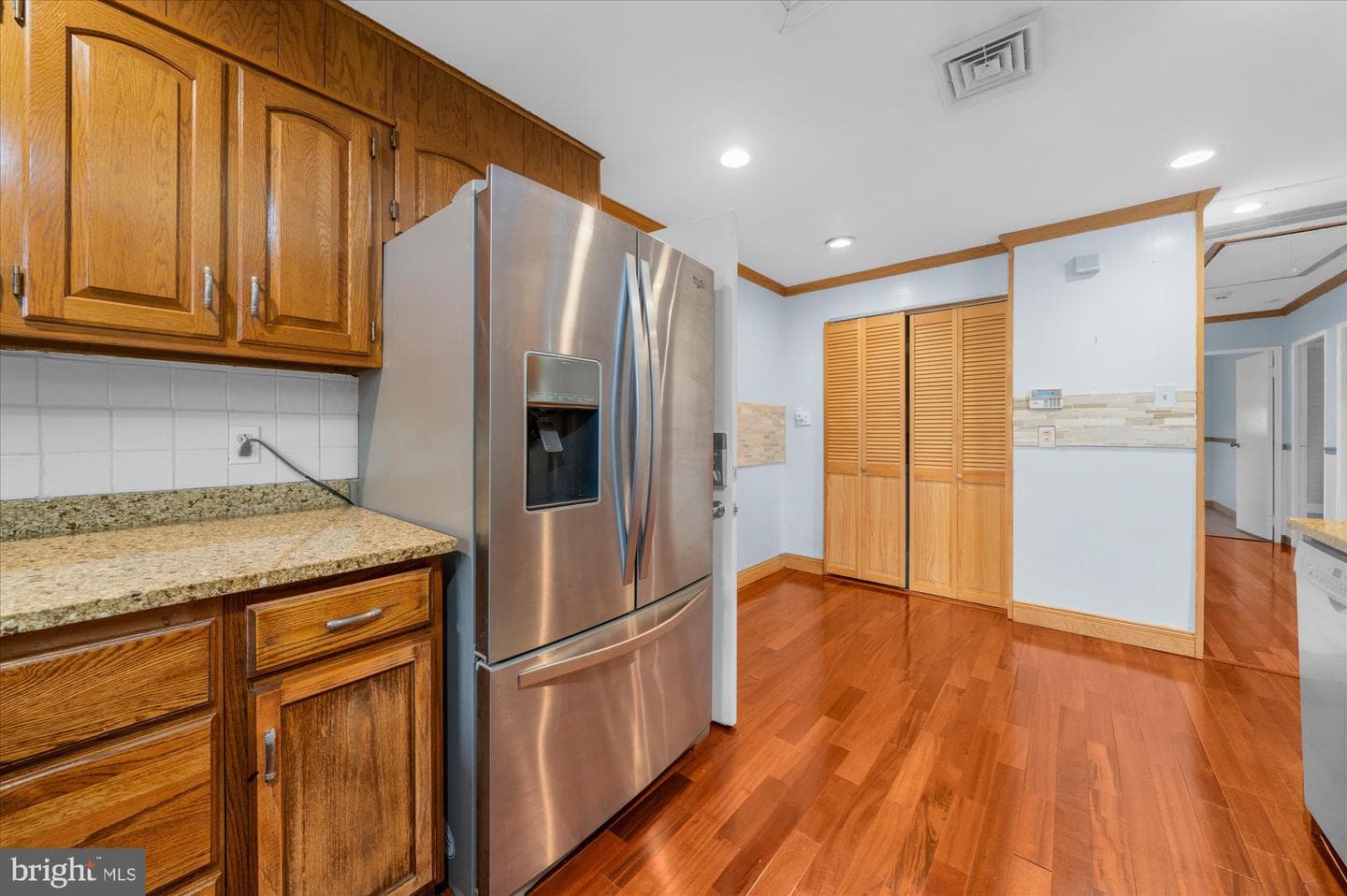 721 Auburn Road photo 12