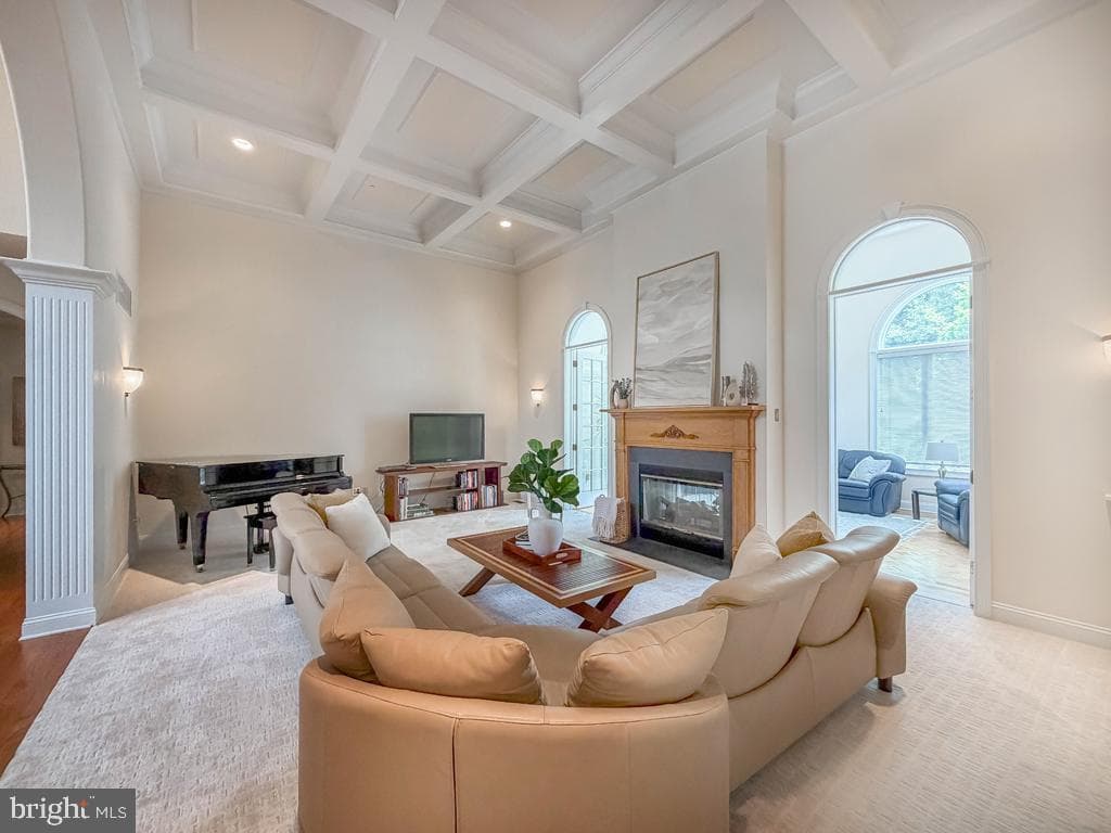 2212 Corson Lane photo 3