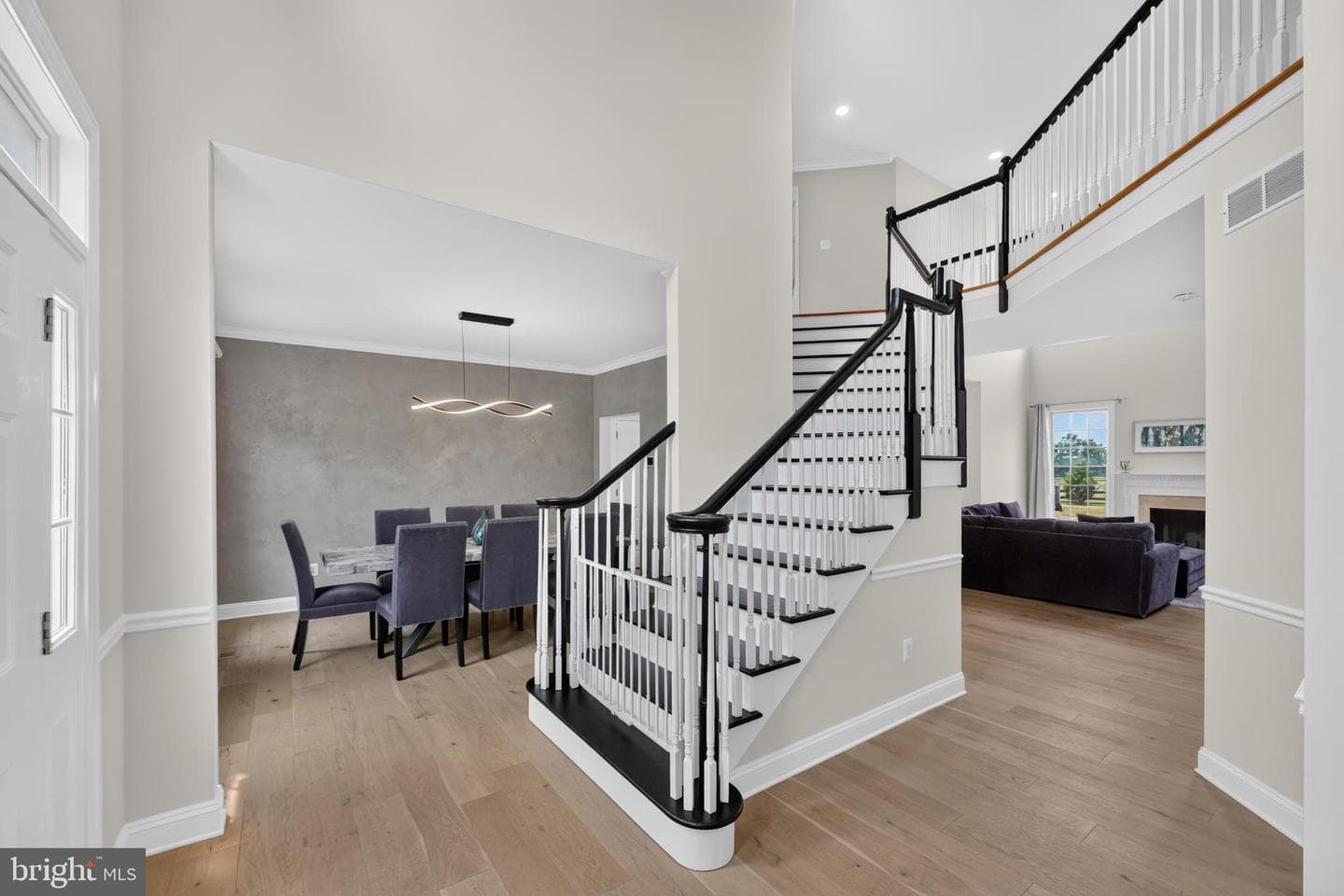 5 Dorchester Lane photo 3