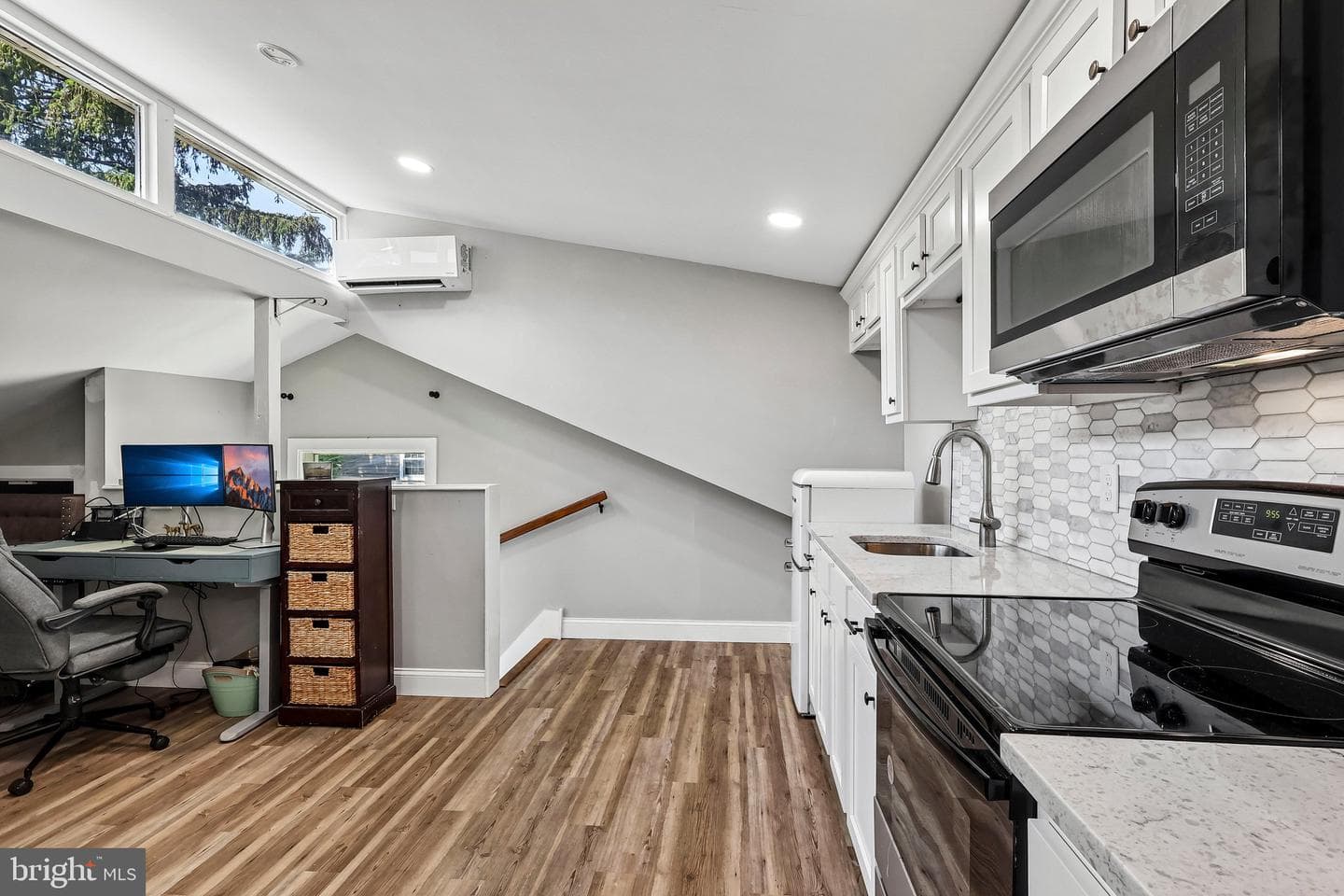 2129 Herblew Road photo 34