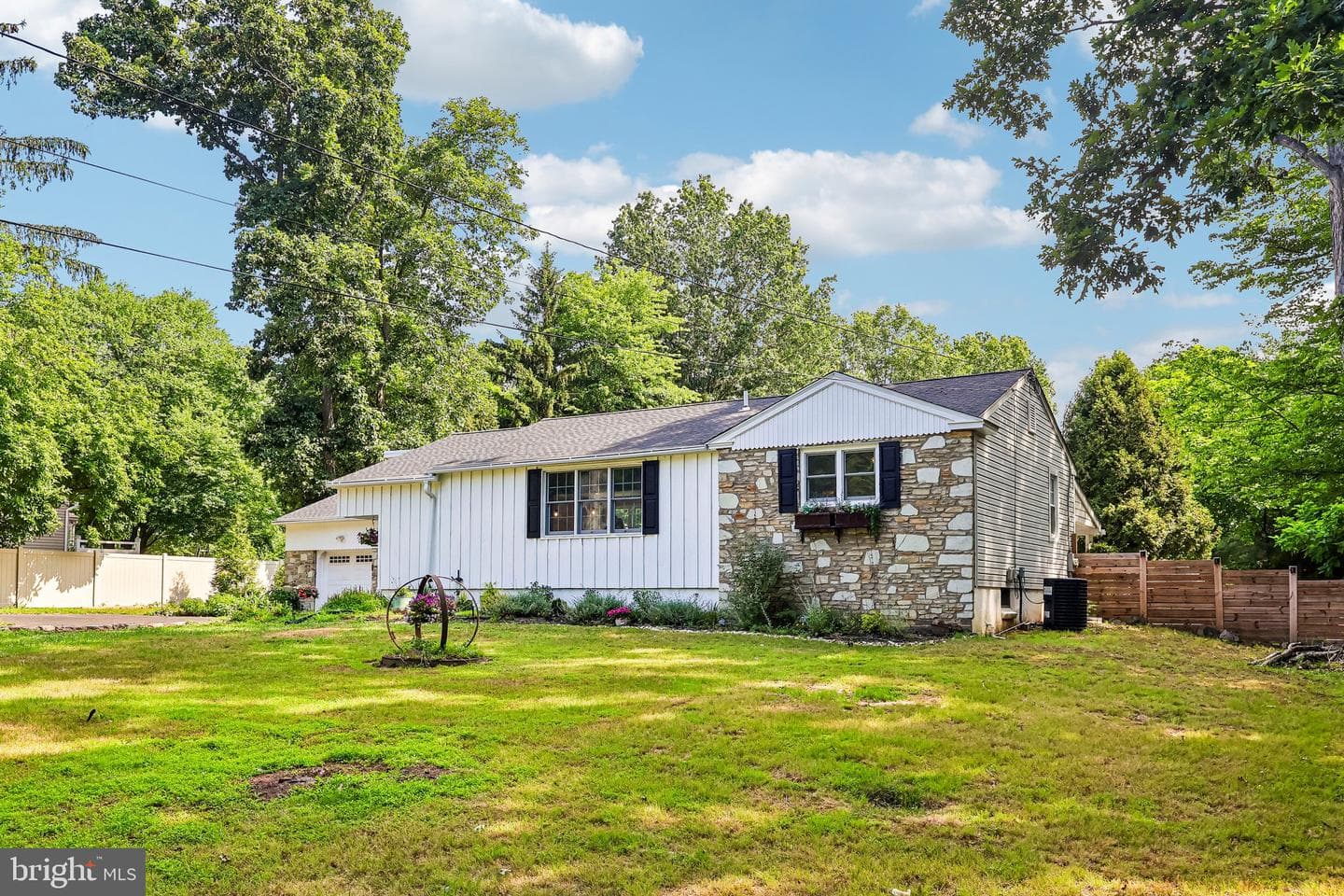 2129 Herblew Road photo 47