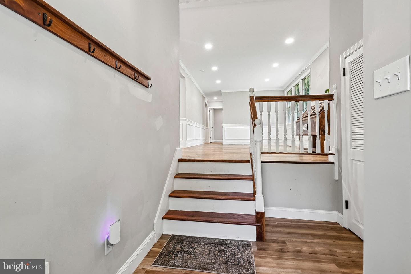 2129 Herblew Road photo 5