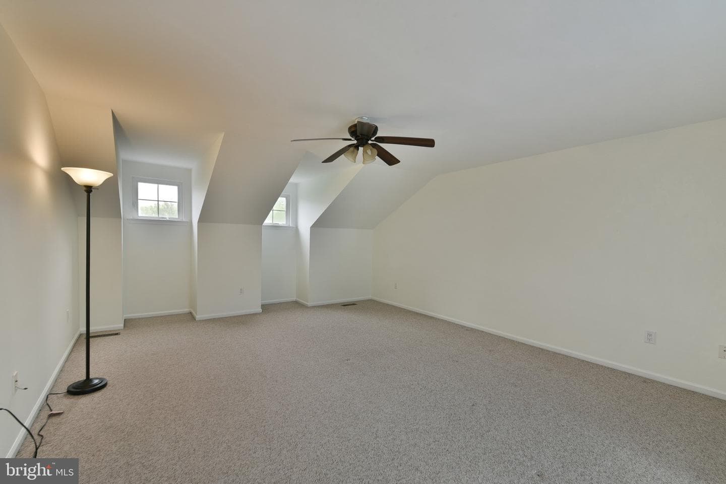 65 Woodbridge Drive photo 27