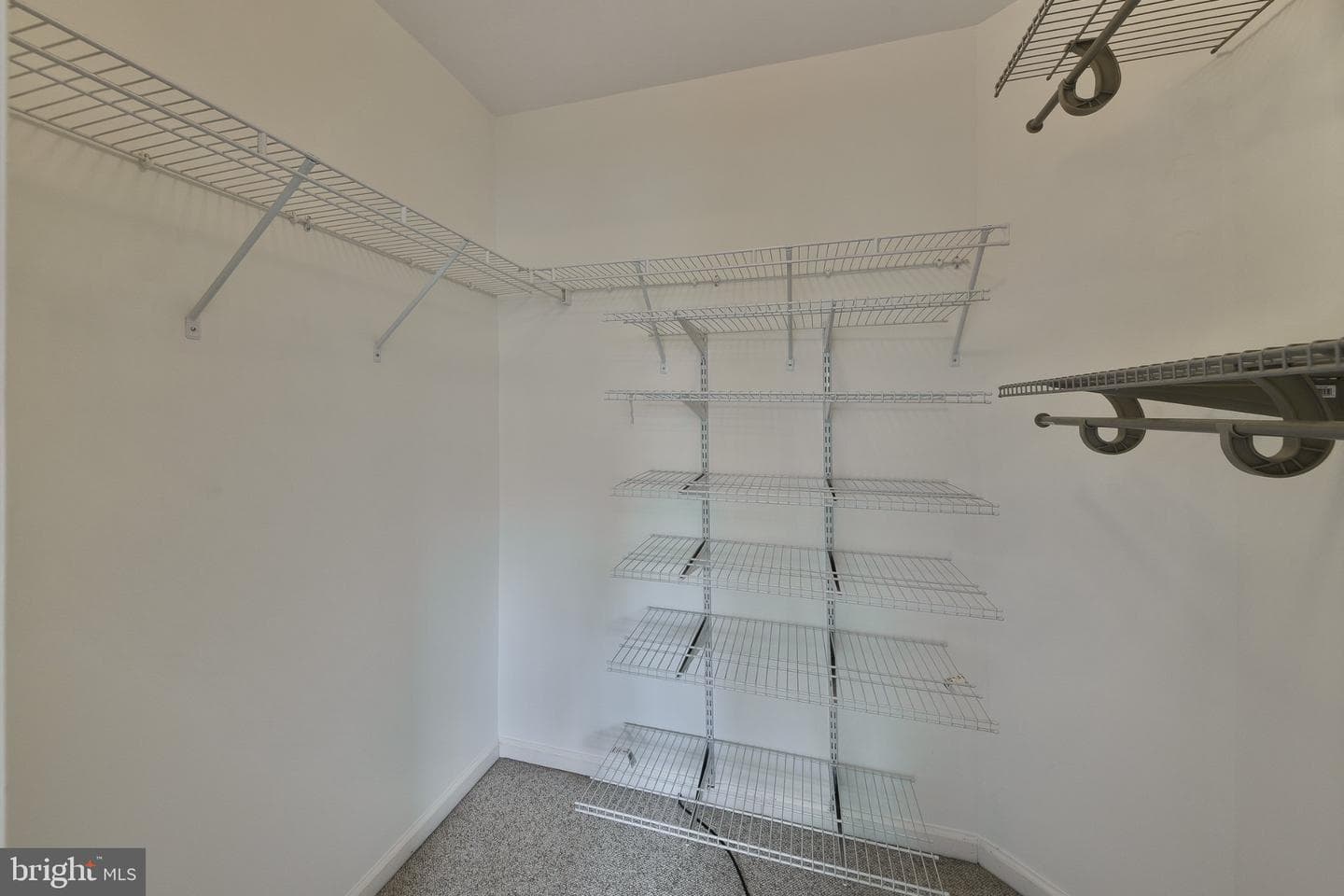 65 Woodbridge Drive photo 33