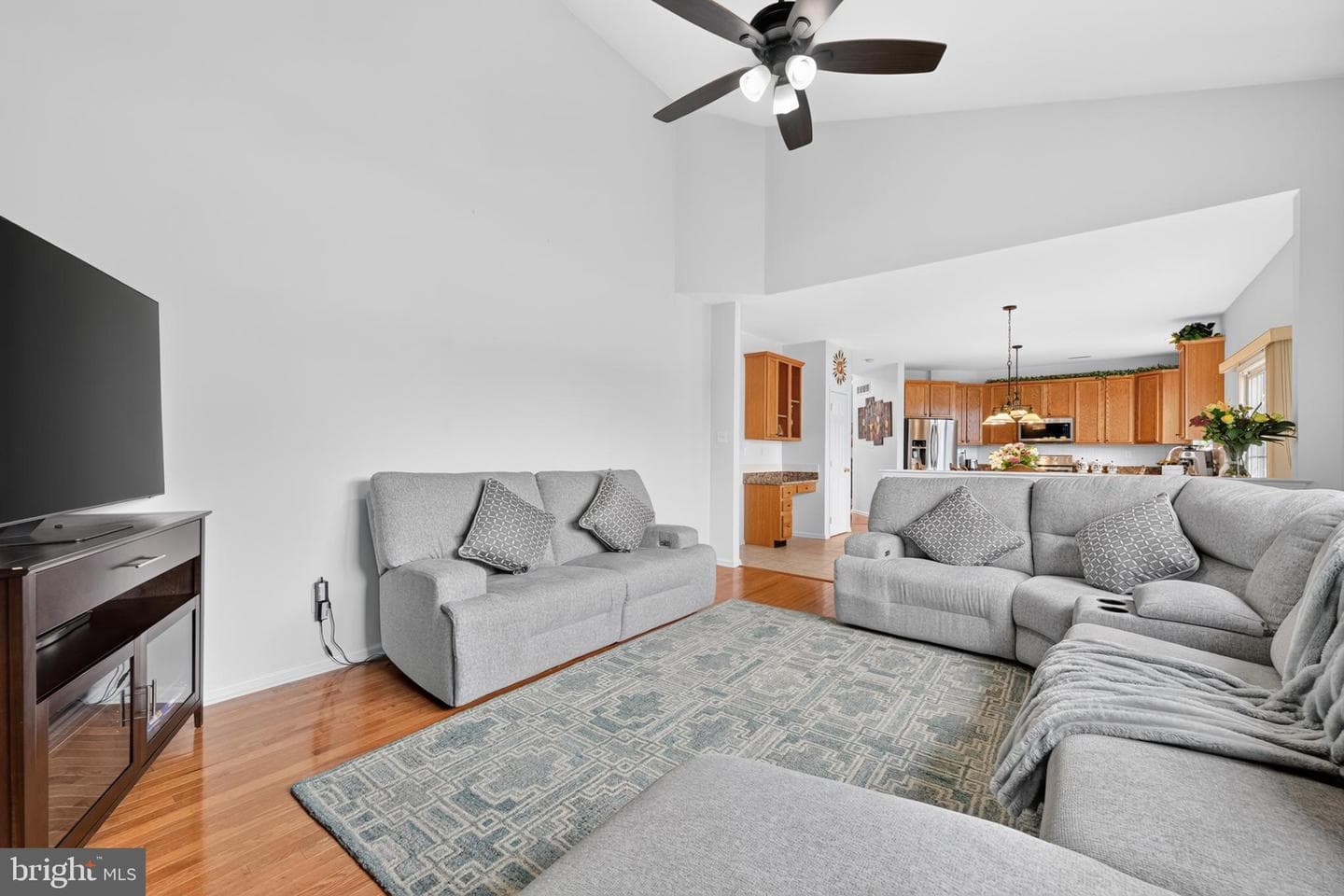 16 Amesbury Road photo 17