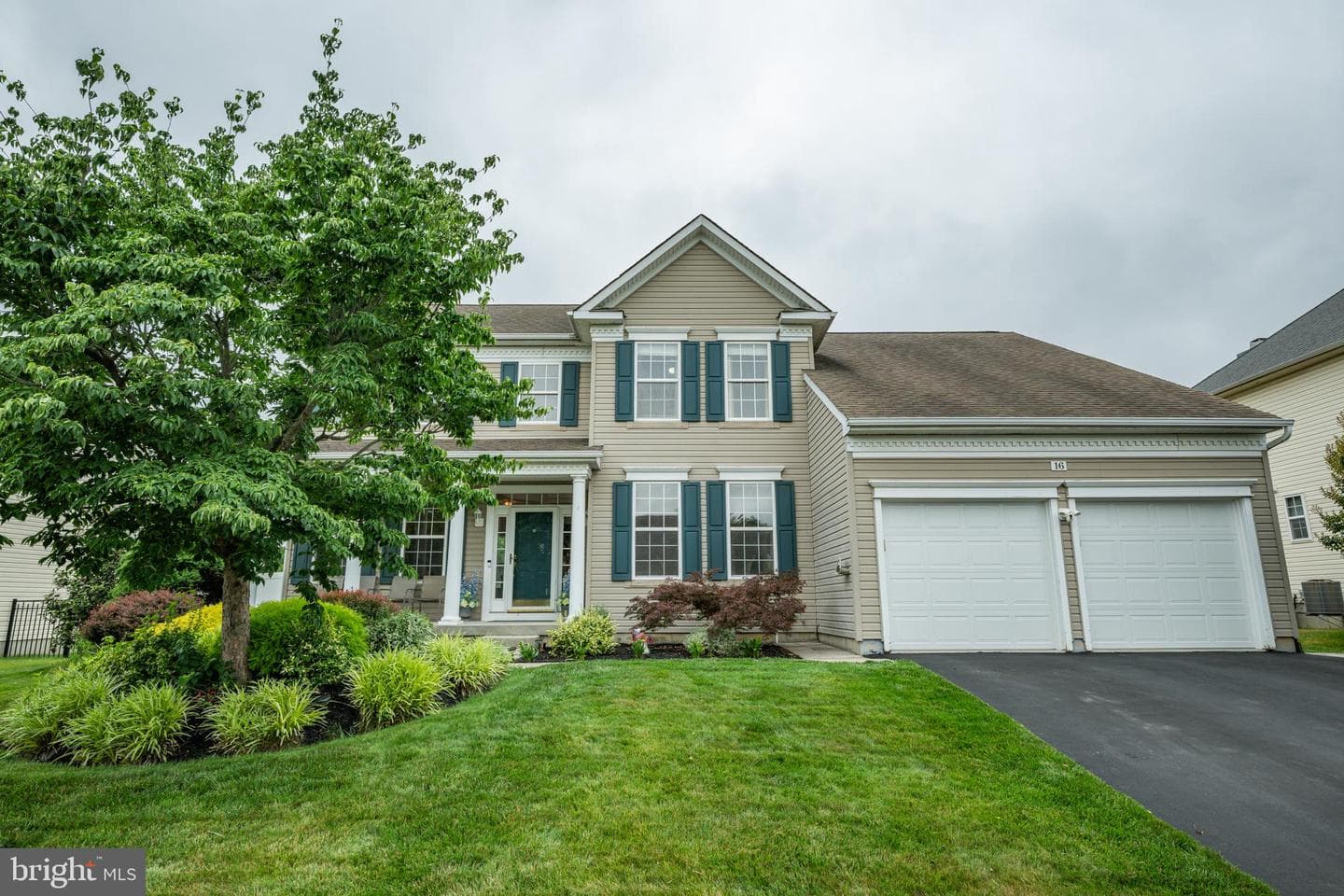 16 Amesbury Road photo 51