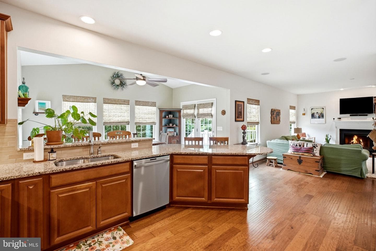 1937 Alamingo Drive photo 22