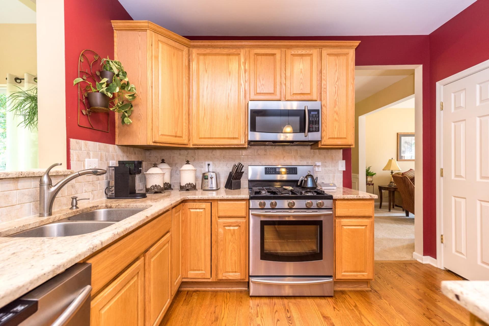 1876 Sycamore Drive photo 15