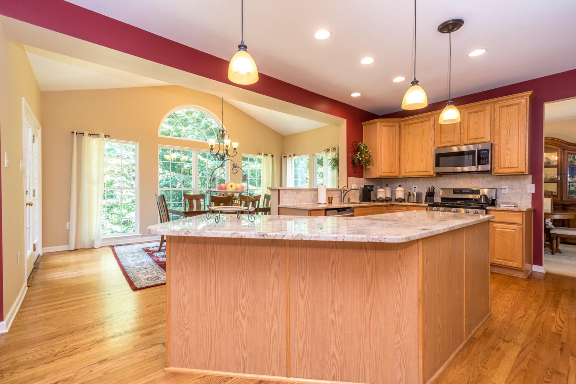 1876 Sycamore Drive photo 18