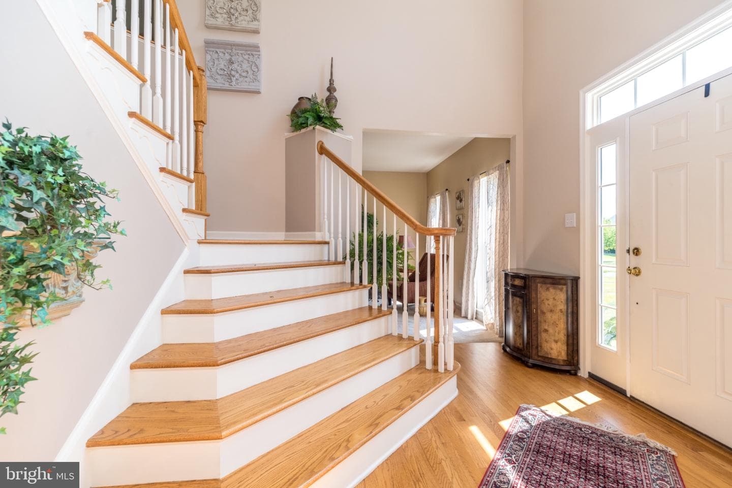 1876 Sycamore Drive photo 33