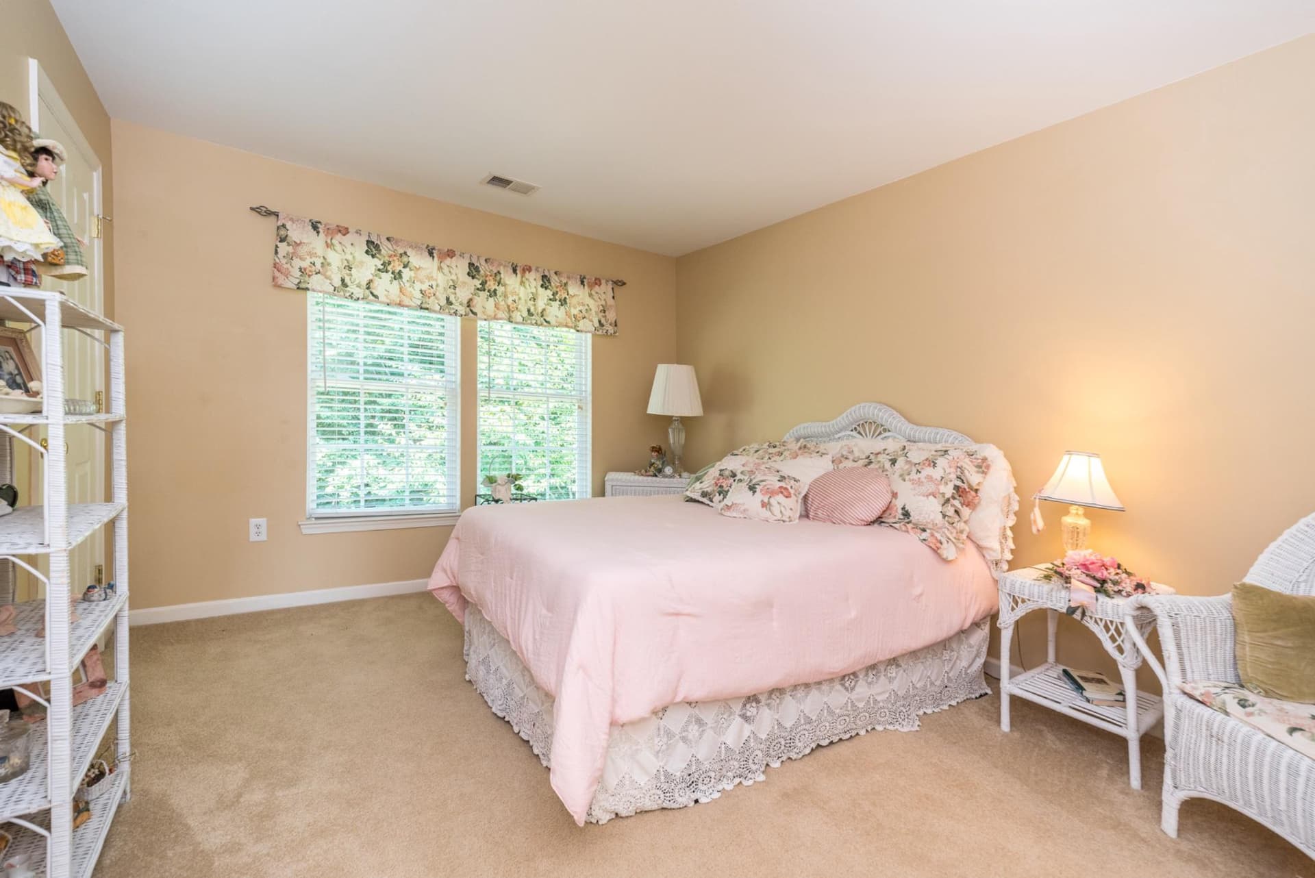 1876 Sycamore Drive photo 47