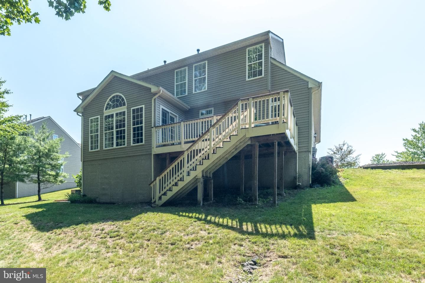 1876 Sycamore Drive photo 7