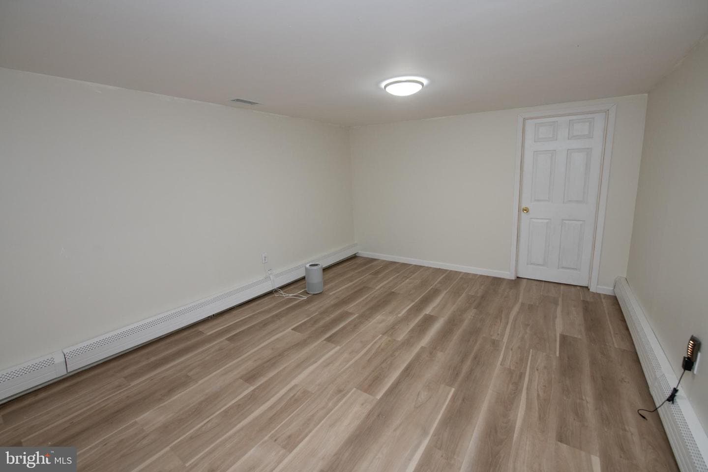 51 Serpentine Lane photo 30