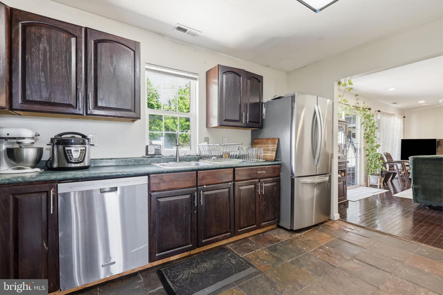 231 Collingswood Road photo 6