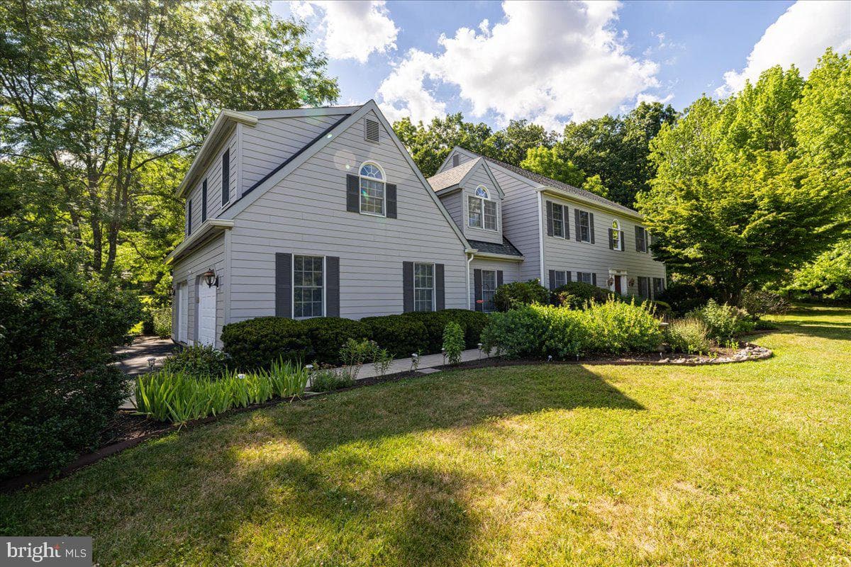 2850 W Fox Chase Circle, Doylestown