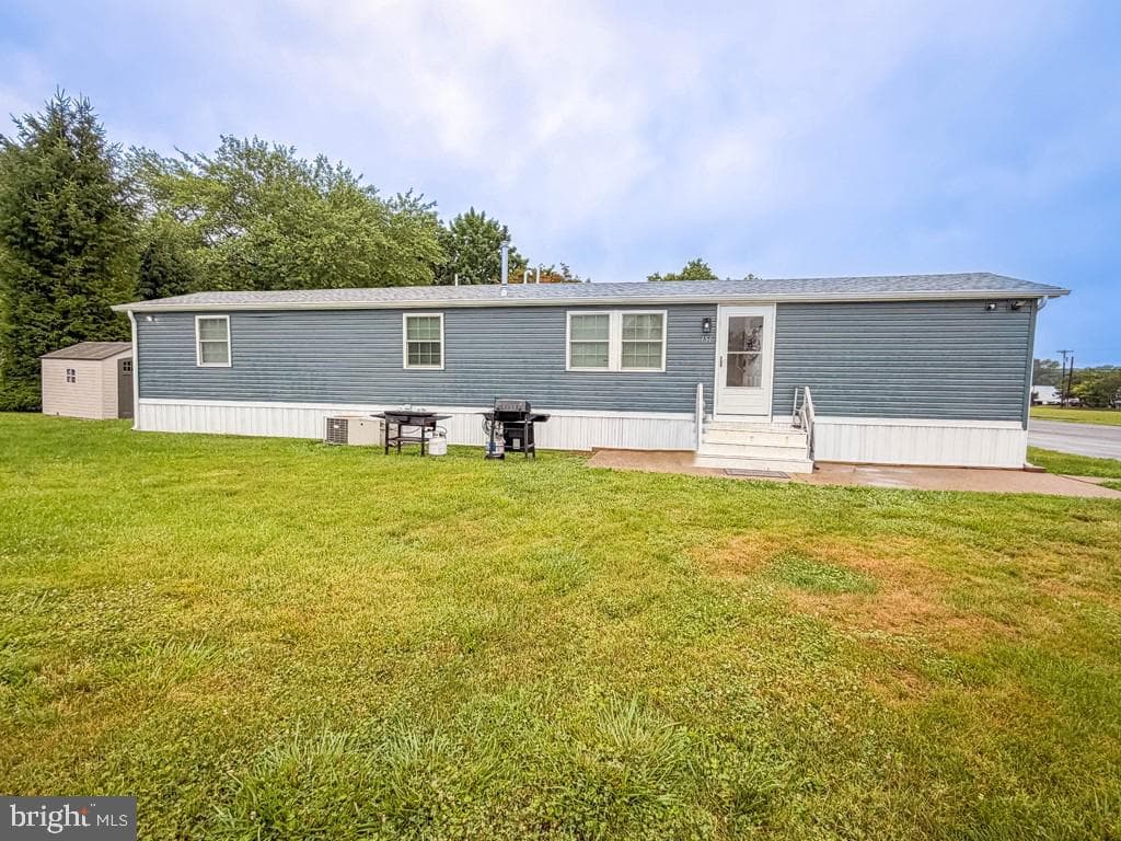 151 Harding Drive, Fairless Hills