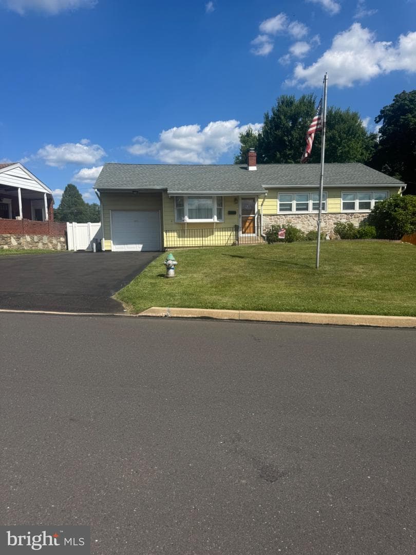 1243 Hiview Drive, Southampton