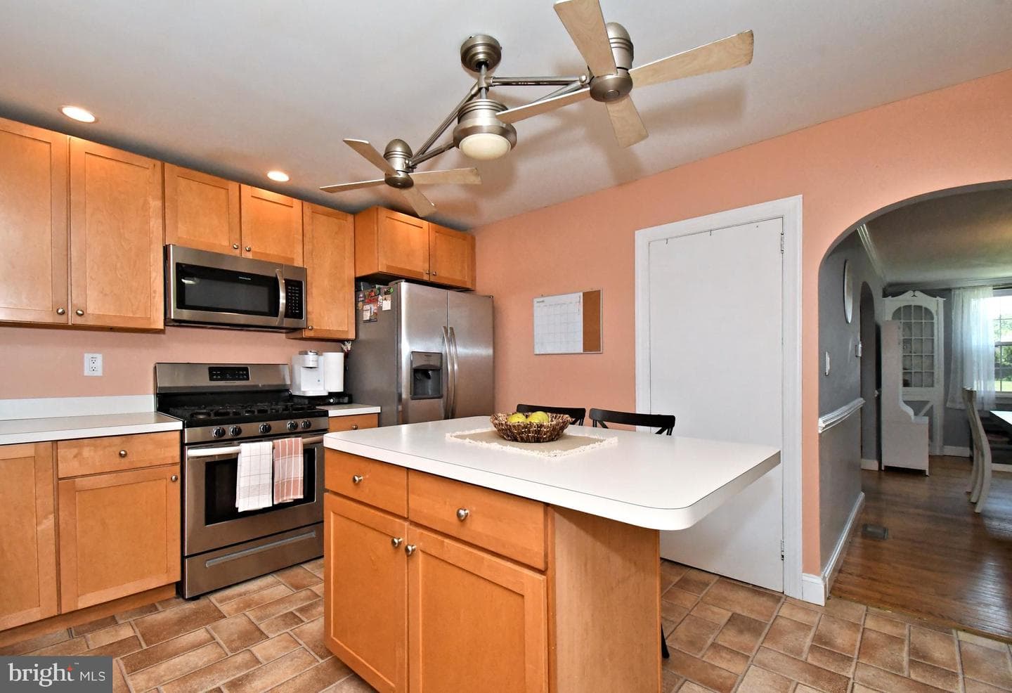 630 Elmwood Avenue photo 20