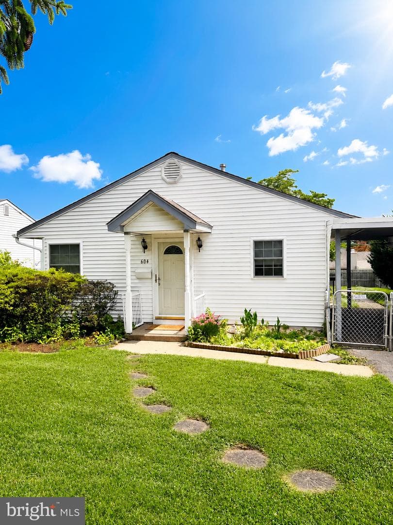 604 Trenton Road, Fairless Hills