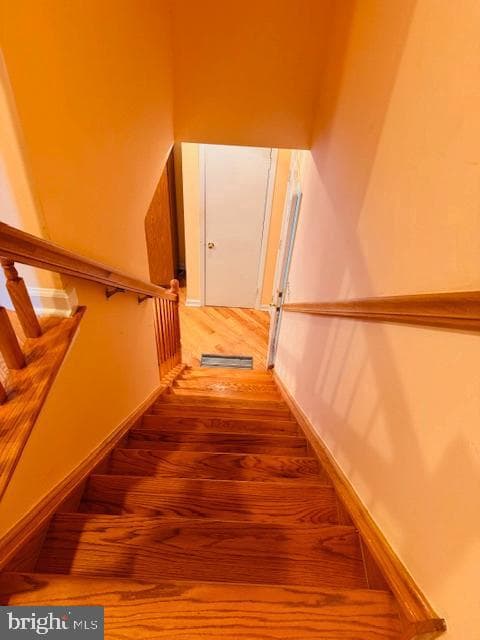 632 Longfellow Court photo 11
