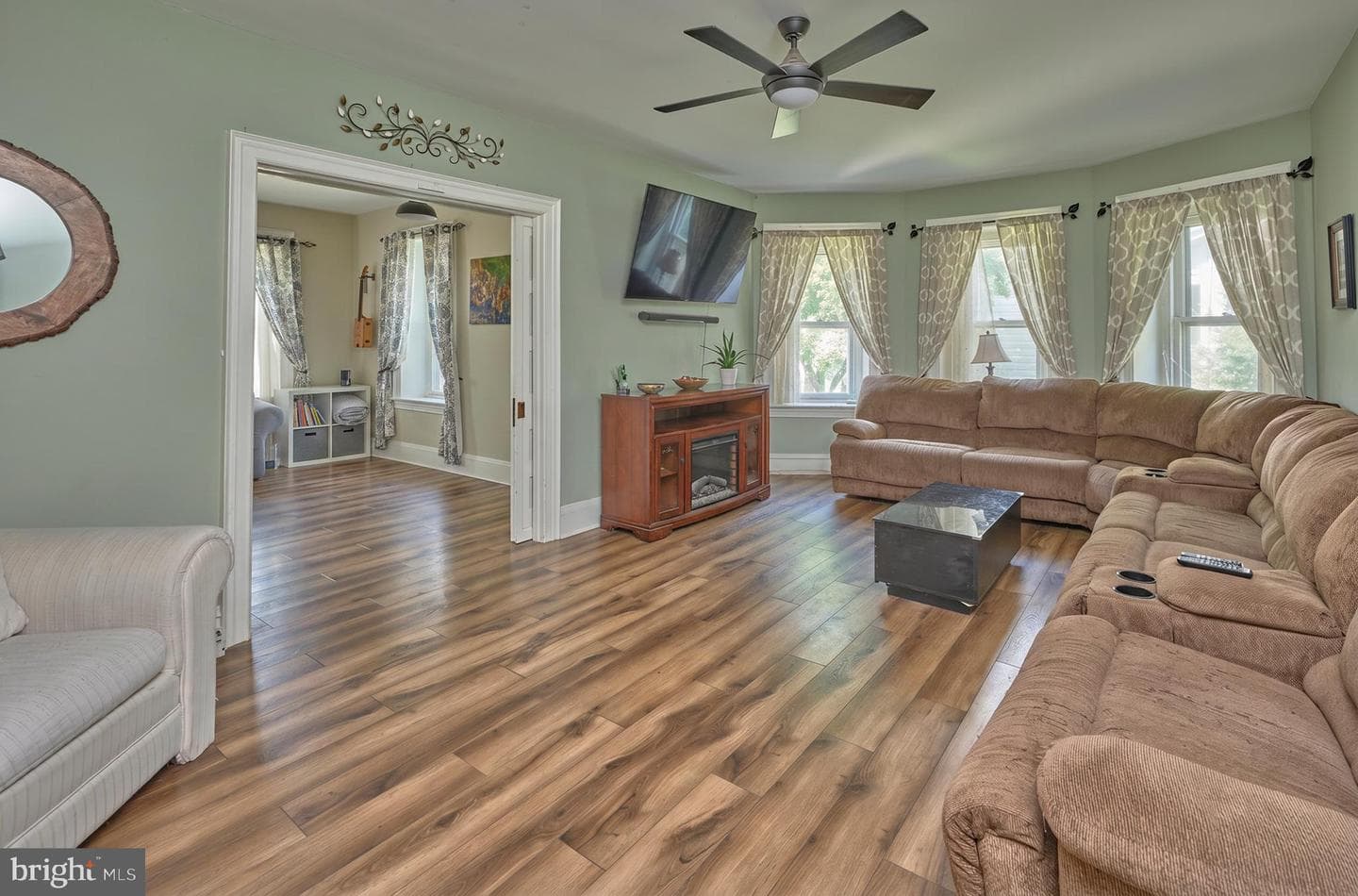 111 E Broad Street photo 5