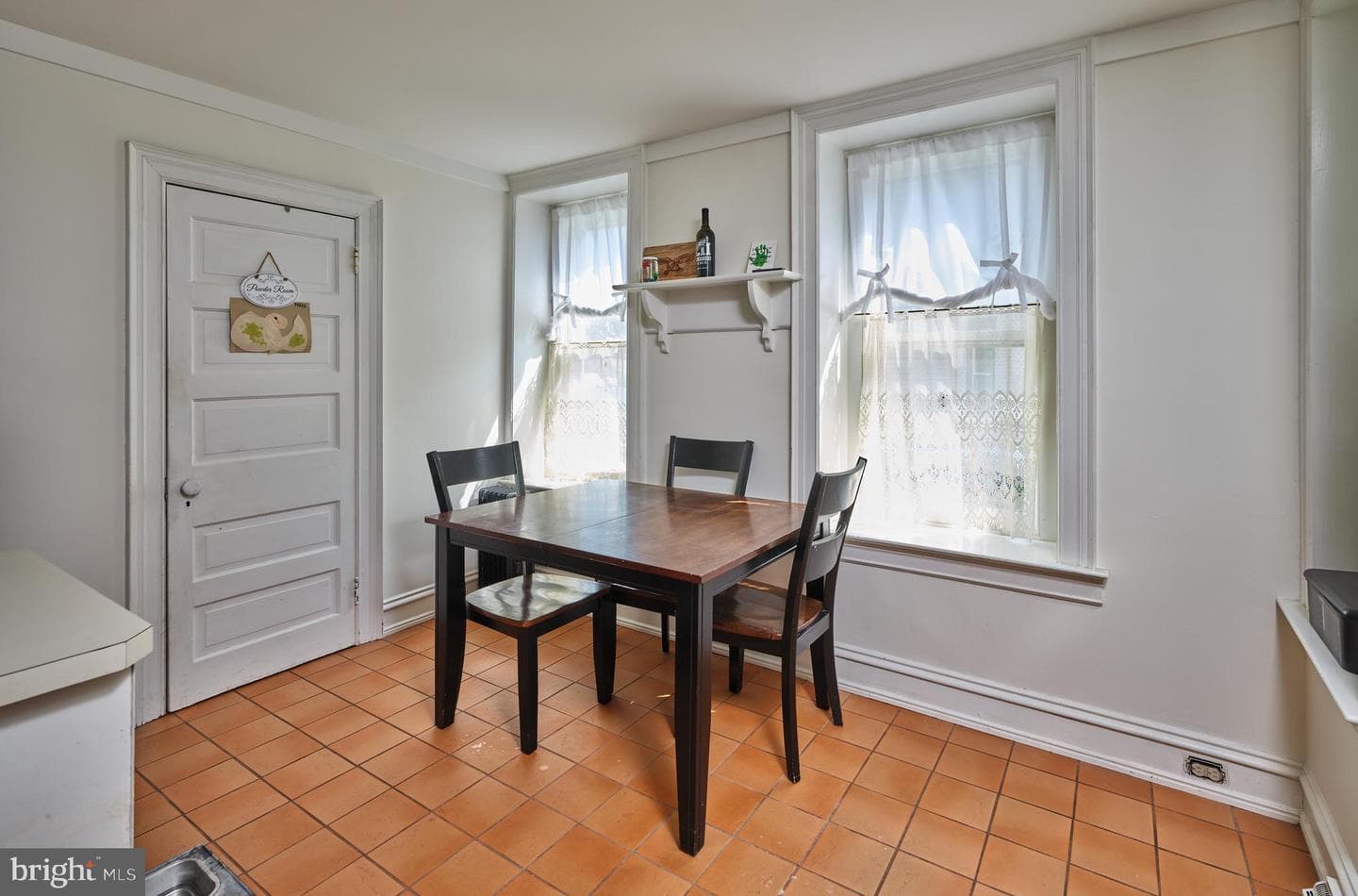 111 E Broad Street photo 7