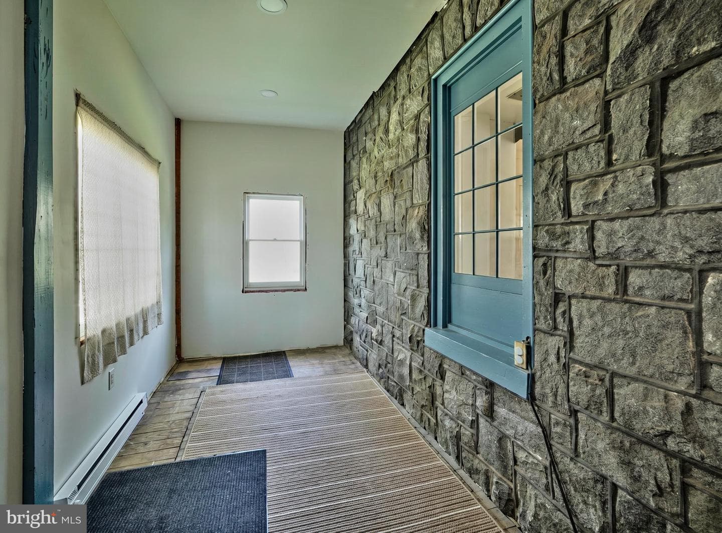 111 E Broad Street photo 8