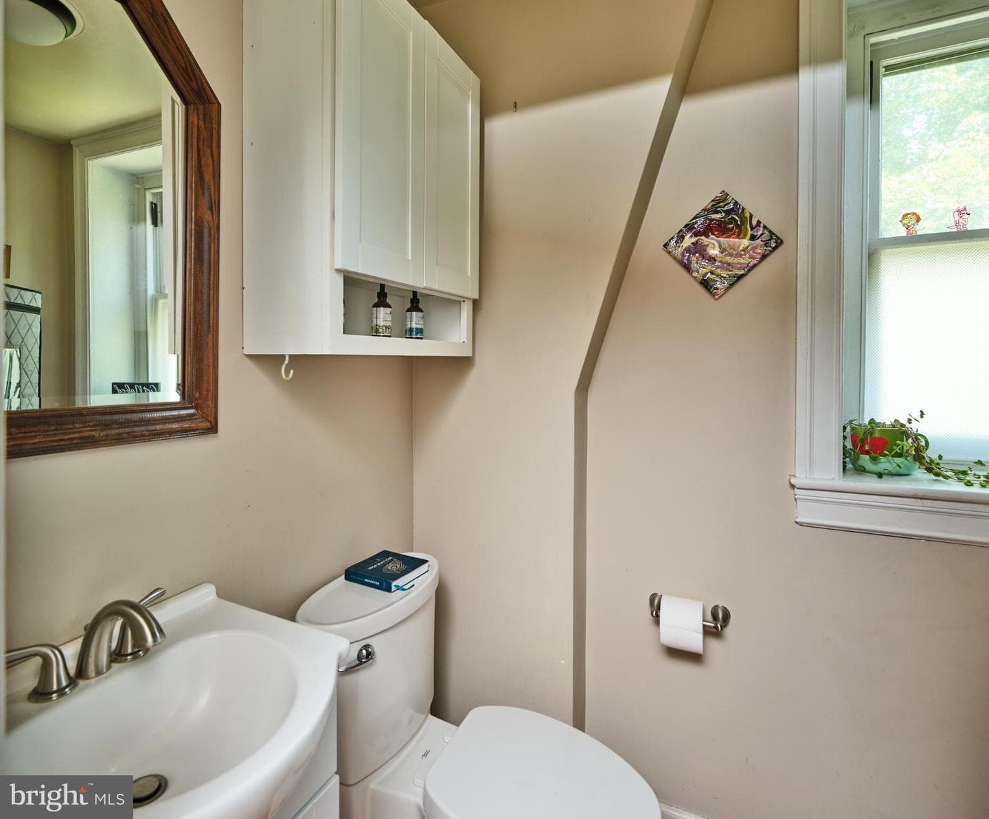 111 E Broad Street photo 9
