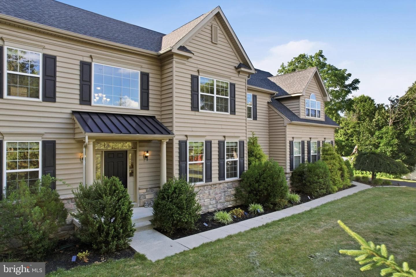 914 Hilltown Pike, Line Lexington