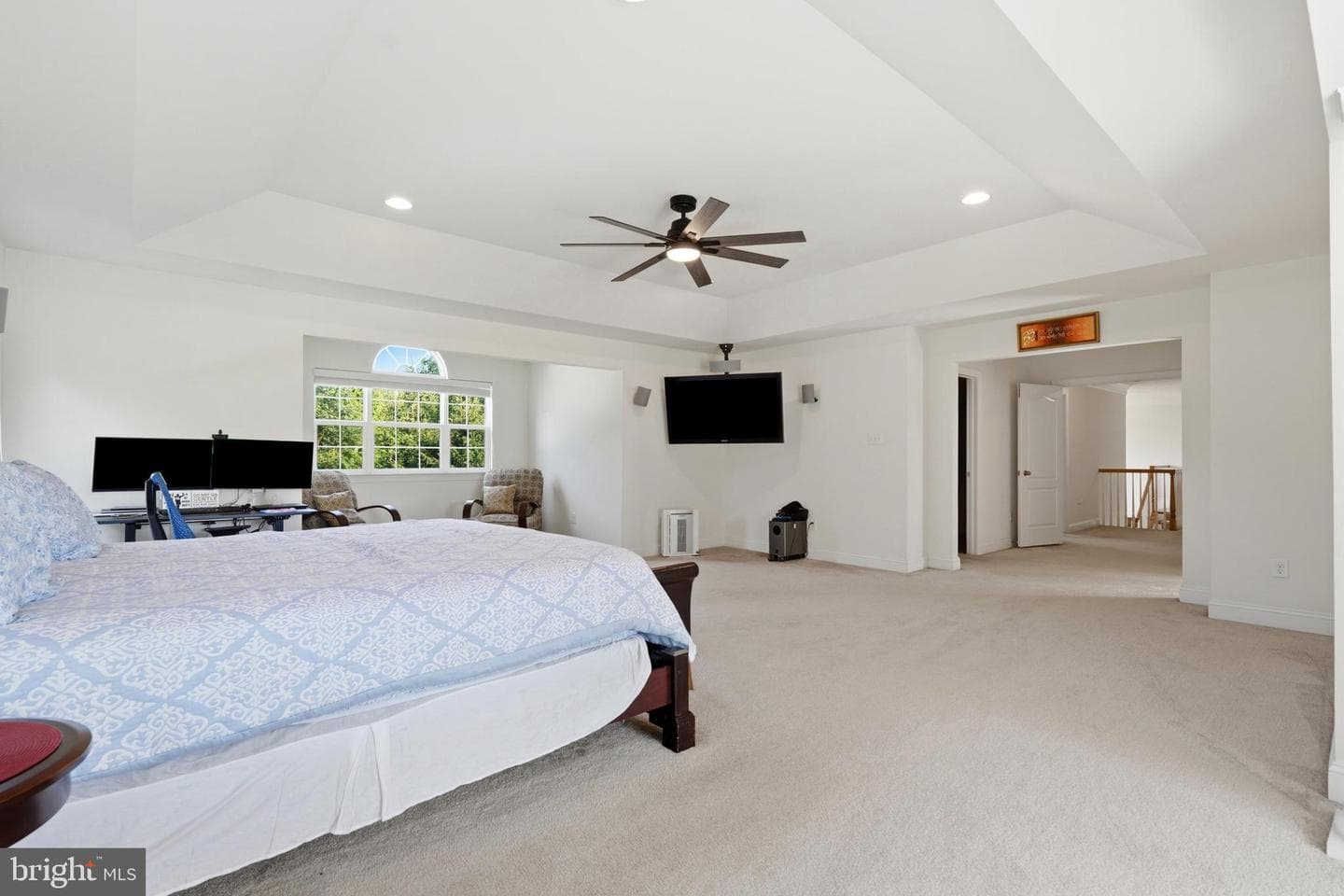 914 Hilltown Pike photo 60