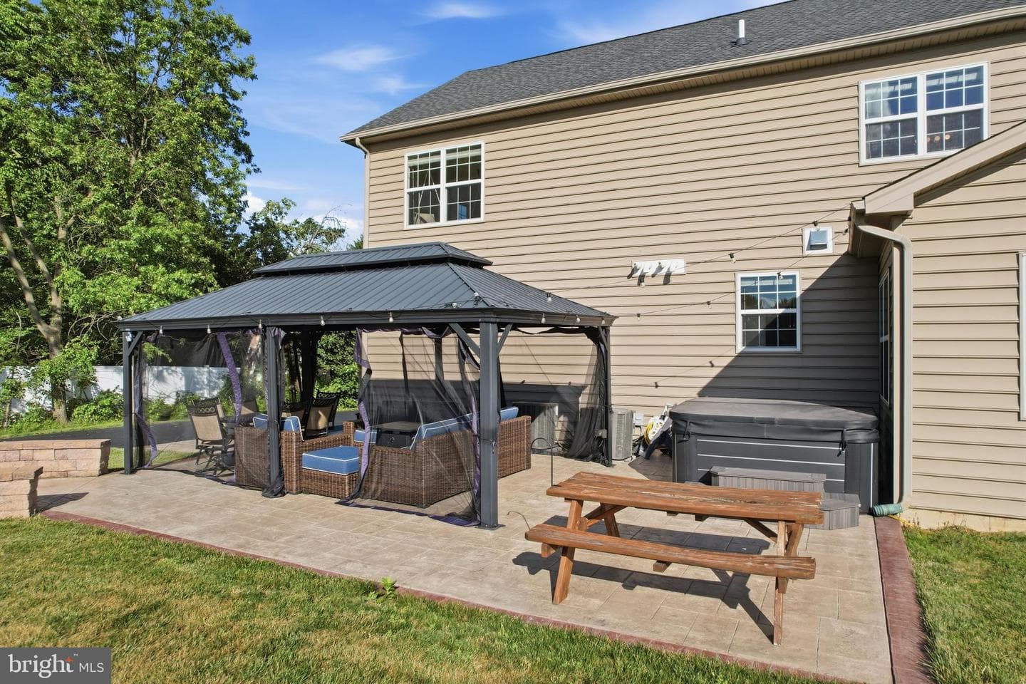 914 Hilltown Pike photo 86