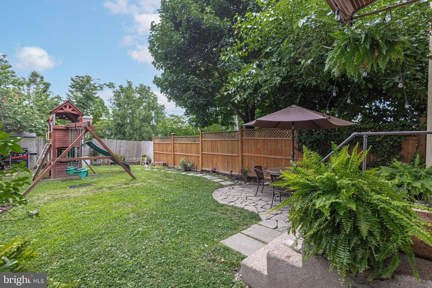 202 Shewell Avenue photo 26