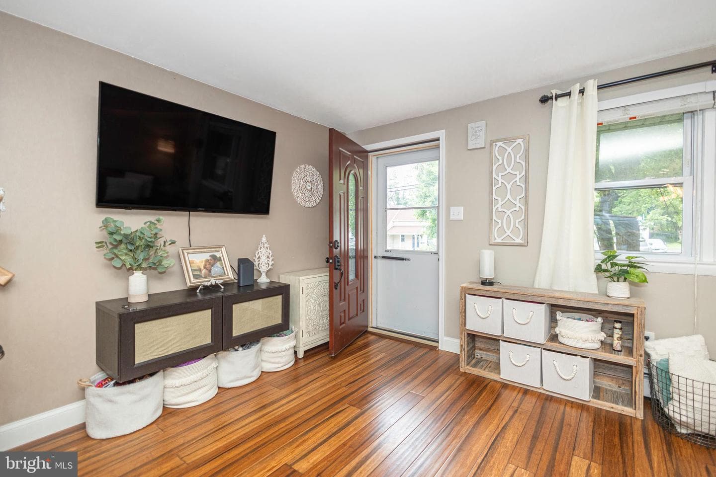 202 Shewell Avenue photo 7