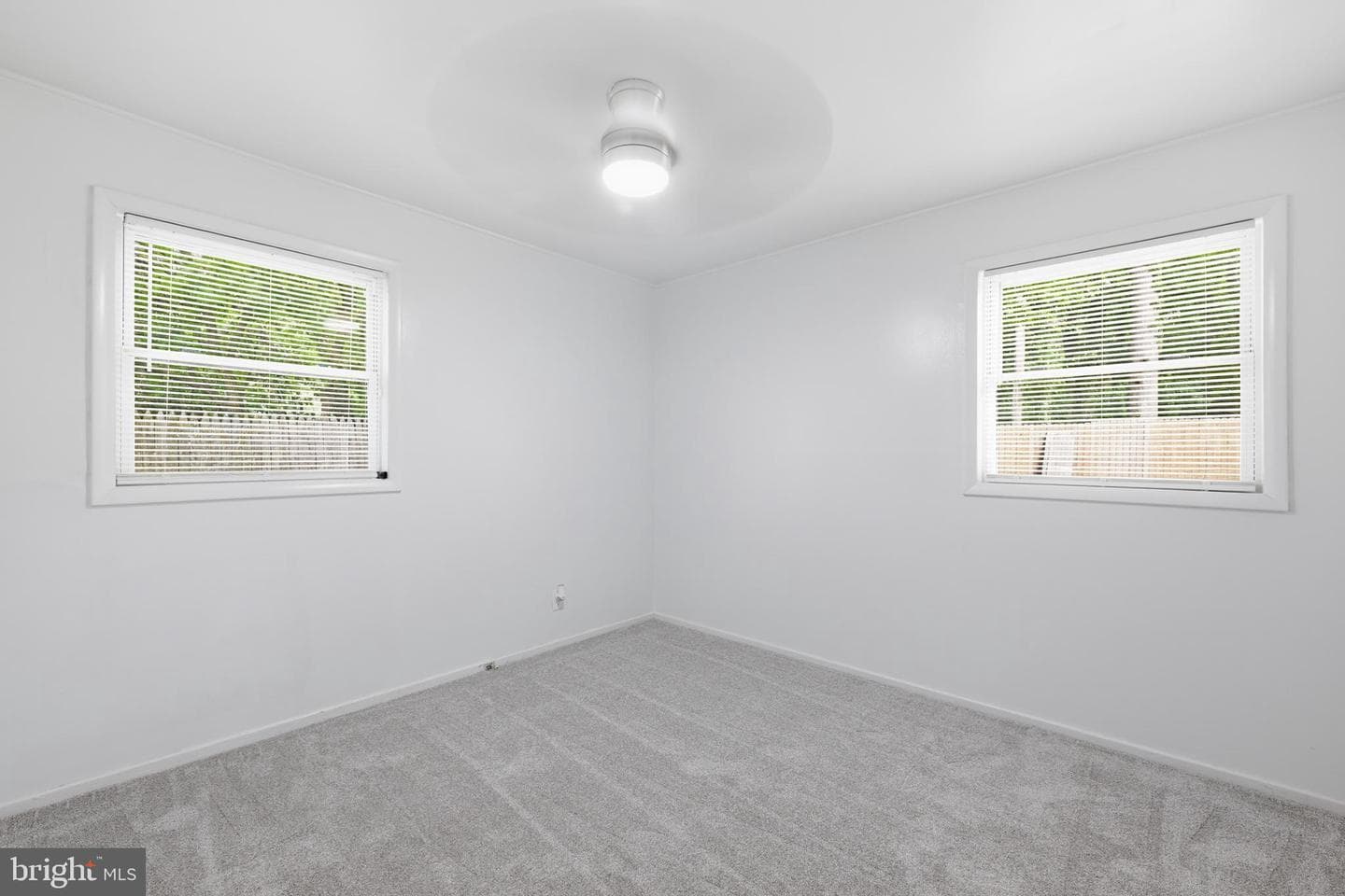 812 Rennard Lane photo 13