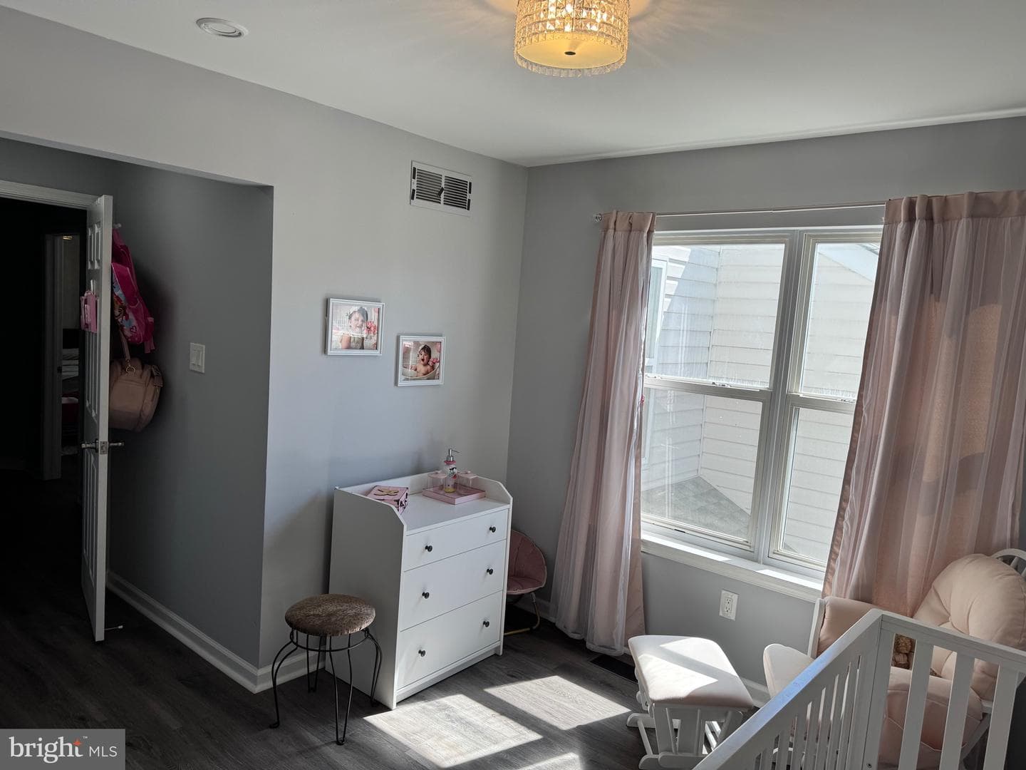 574 S Mount Vernon Circle photo 16