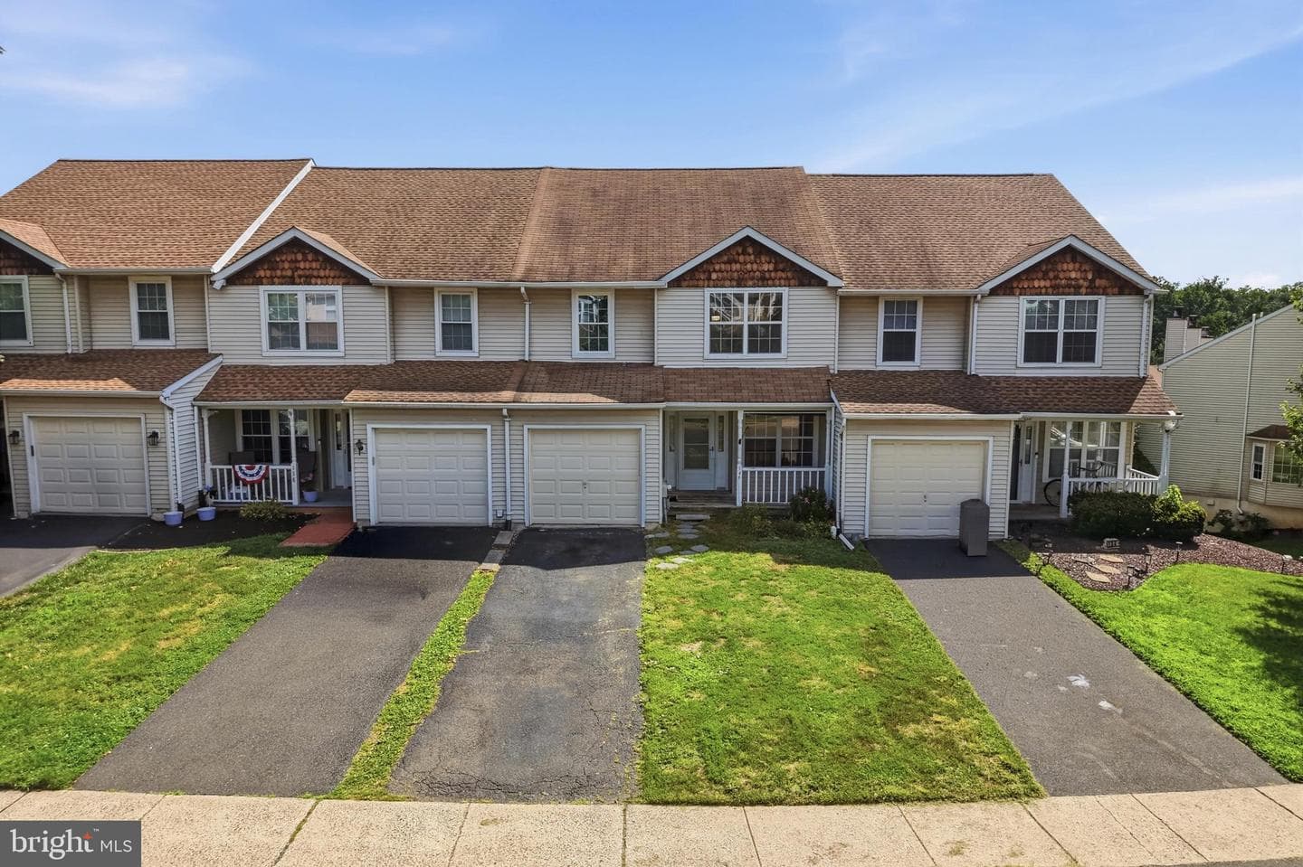 136 N Timber Road, Holland