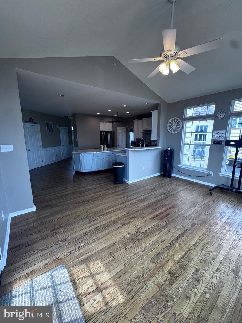407 Winding Lane photo 11