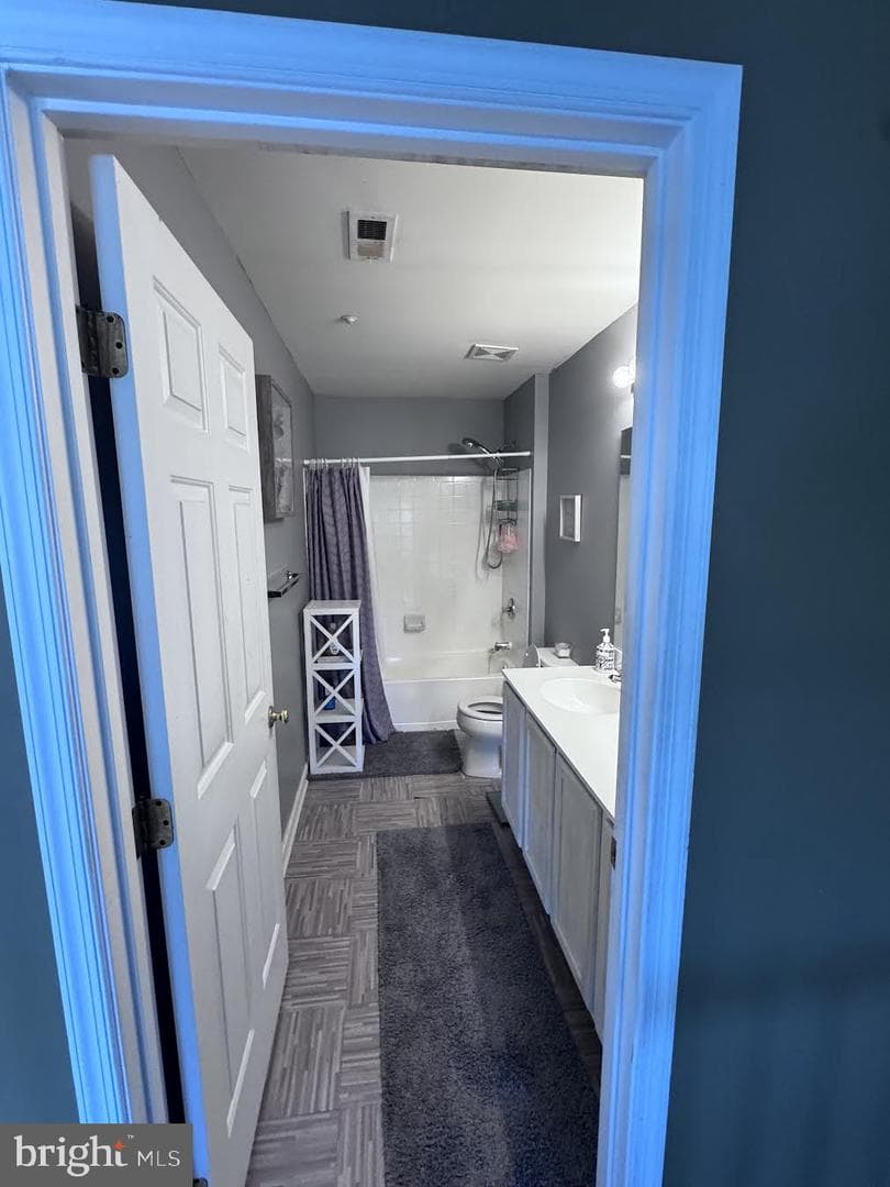 407 Winding Lane photo 18