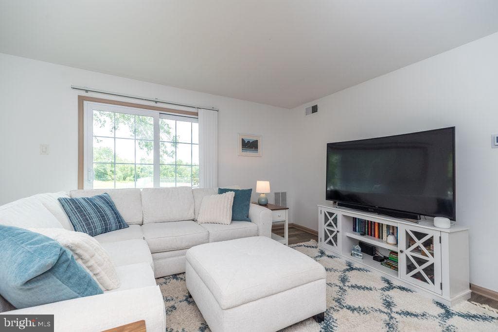 30024 Beacon Hill Drive photo 17