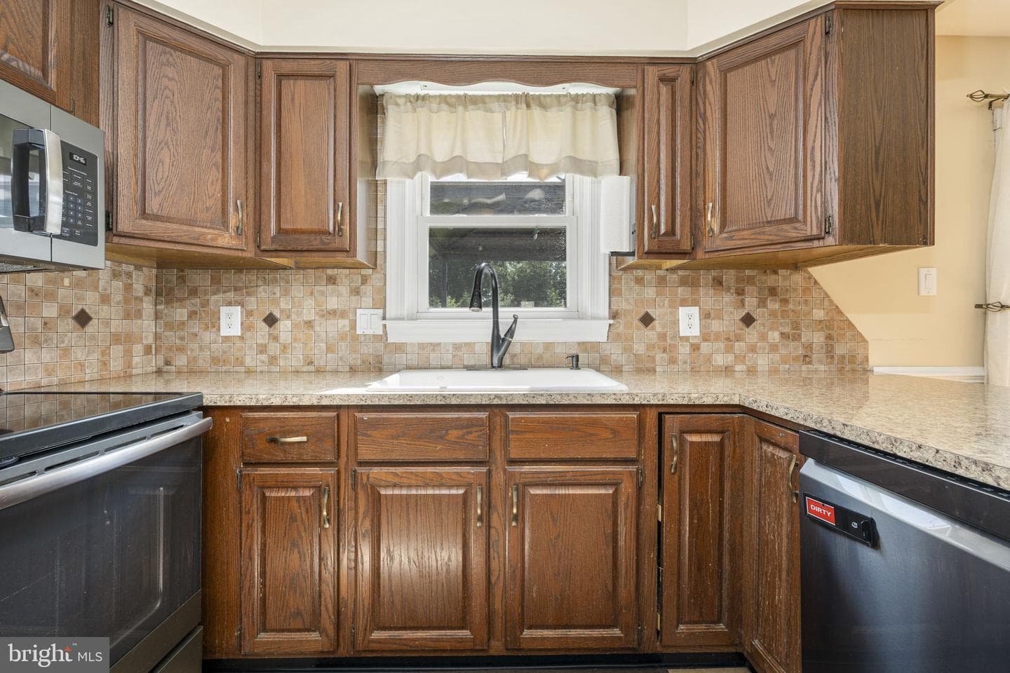 103 Sterling Drive photo 7