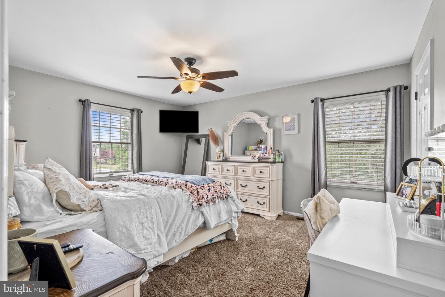 112 Carmen Lane photo 24
