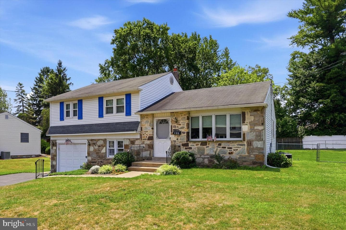 726 Violet Road, Warminster