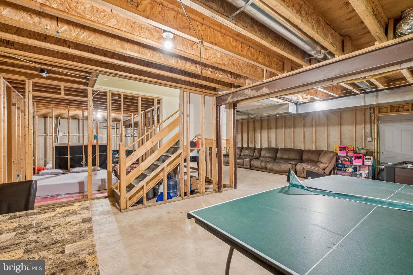 211 Tollgate Road photo 36