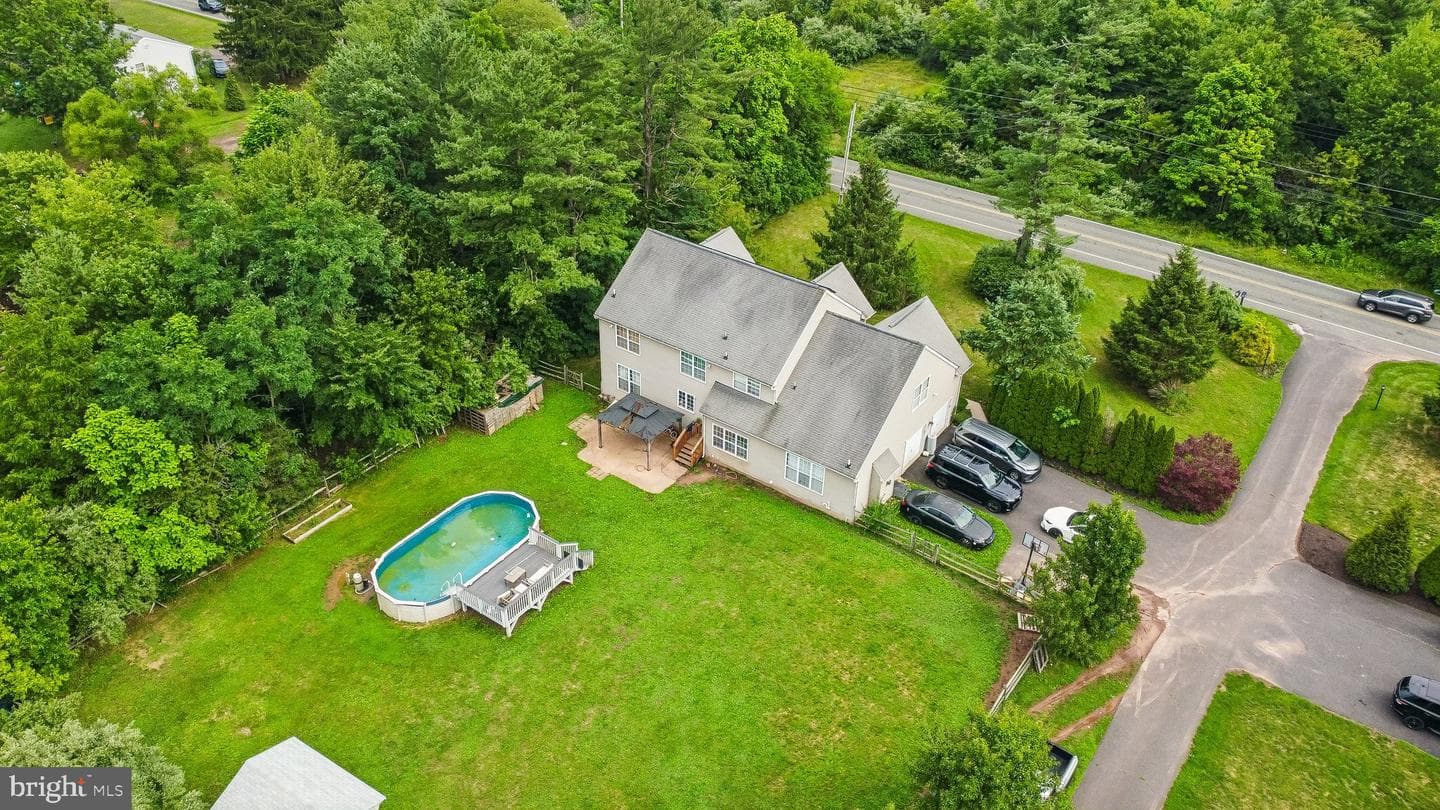 211 Tollgate Road photo 43