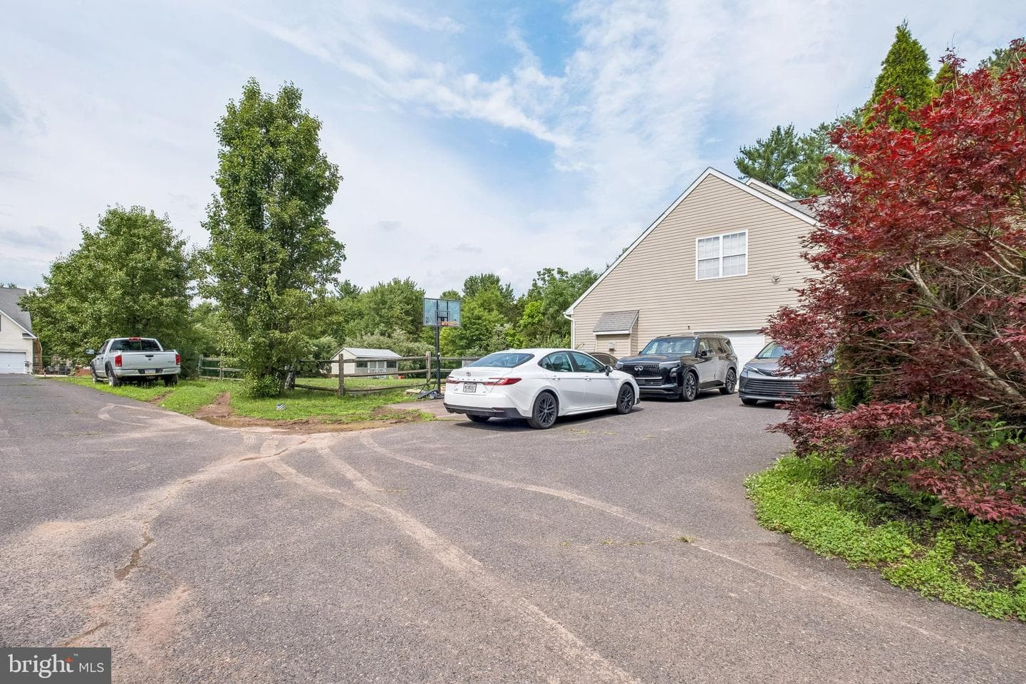 211 Tollgate Road photo 45