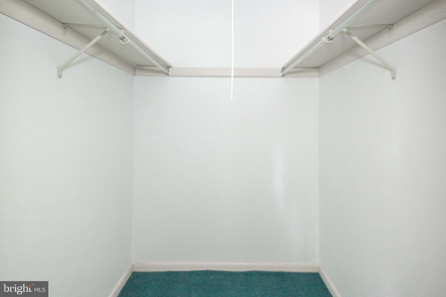 327 Thistle Lane photo 30
