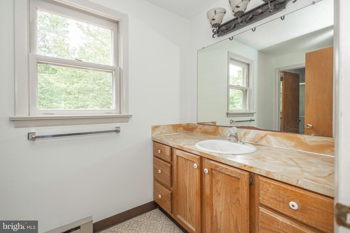 327 Thistle Lane photo 36